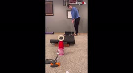 'Trick shot artist attempts the FIRST-EVER 'Poker Chip Putt' shot '