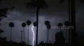 Lightning storm hits Arizona