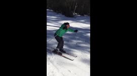 Woman loses control skiing for the first time in Thredbow, Australia
