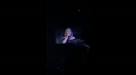 Kelly Clarkson Pregnant