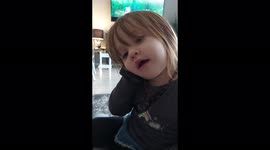 When the cute granddaughter had the best imagination and calls her mummy with her imaginary phone