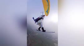 Paragliding instructor rides on 'flying sword' to fulfil his dream in China