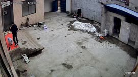 Father falls down stairs while holding son but manages to avoid injuries