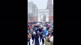 Snowball fight erupts in Manhattan as winter storm hits New York