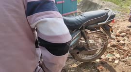 Poisonous snake from vehicle in south india tamilnadu