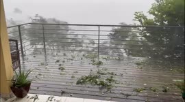 Réunion: Cyclone Batsirai’s Gusty Winds Hammer French Territory, Island Placed On Red Alert 3