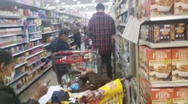 Texans prepare for major winter storm, supermarkets slammed with long lines