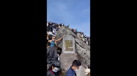 Thousands of people crowded to the temple on the top of the mountain on the lunar New Year's Day