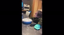 Davi laughing out loud with his big brother jokes while eating’!