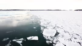 Cool drone footage shows icy flow on Detroit River