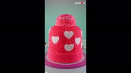 Cake artist decorates decadent Valentine's Day cake
