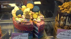 Delicious cakes and ice creams showcased at trade fair in Thailand