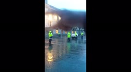 New Zealand authorities blast 'Macarena' in attempt to disperse anti-vax protesters