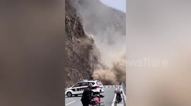 Massive landslide crashes down mountainside in central China