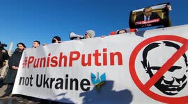 Protesters in Kyiv demand Germany punish Putin not Ukraine amid Chancellor Scholz visit