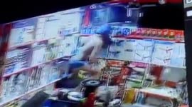 Masked, underwear-clad thief steals mobile phones worth $1,331 during dramatic heist in central India