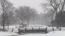 US: Winter Storm Moves Into Central Illinois Bringing Heavy Snow 3