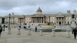 Tourists stay away from Trafalgar Square, Storm Eunice could hit London