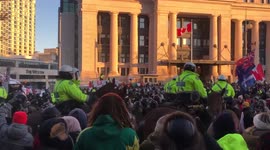 More than 100 arrested as police begin to clear Ottawa protesters
