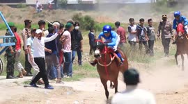 Locals in Indonesia's Payakumbuh show their passion for horses at risky racetracks