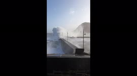 Waves hammer UK and Ireland as Storm Franklin passes through