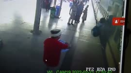 Woman slips while alighting train, gets rescued in southern India