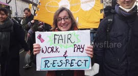 University staff strikes: Fair Pay Now and Stop the Pension Robbery protesters march to the Bank of England