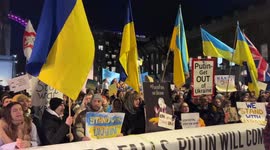 Crowds chants “Putin hands off Ukraine” outside Downing Street in London