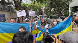 Ukraine protesters converge on Russian embassy in Bangkok, Thailand