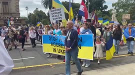 Thousands rally in Melbourne, Australia, to show solidarity with Ukraine