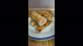 Tiktok Chef Turns Full English Breakfast into Spring Rolls in this fusion mash-up