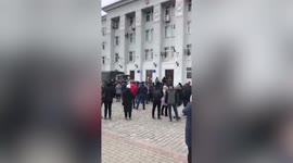 Ukrainians caught chanting