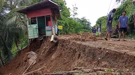 Landslides again hit West Sumatra causing damage and disruption
