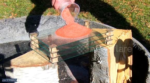 YouTuber tests how panes of glass fare against thermite