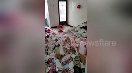 Landlord kicks tenant out as he finds flat covered in rubbish in China
