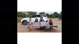 Tom Cruise surprises superfans and takes their breath away with a photo opportunity they will never forget!!