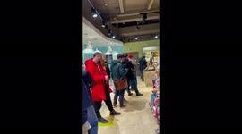 Long queues in Moscow as residents withdraw cash in dollars amid sinking rouble