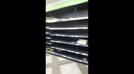 War in Ukraine: empty shelves at supermarket in Kherson, now under Russian hands