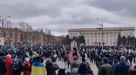 Peaceful meeting in Ukrainian Kherson against russian occupation