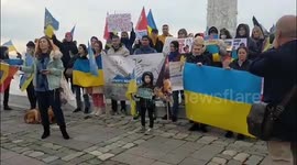 Turkish and Ukrainian people join rally in Izmir, Turkey, against war