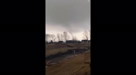 Powerful tornado kills 6 people, including 2 children, in Iowa, United States