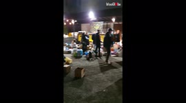 'Volunteers in Romania donate food & clothes to Ukrainian refugees *GOOSEBUMPS*'
