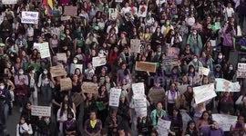 Nearly four thousand march for International Women's Day in Bogota