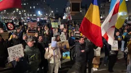 Protesters chant “World support Ukraine” on fourteenth day of demonstrations in London