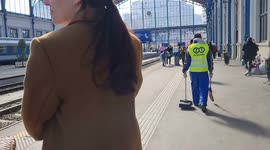 Hungary: Ukrainian Refugees Arrive At Nyugati Station In Budapest 2