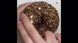 'THIS crispy & glittered slime is every chocolate lover's dream!'