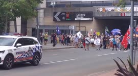 Australia: Hundreds Join Protest Against Emergency COVID Powers For Second Day In Brisbane