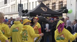 Horse racing fans sing for Ukraine as revellers descend on Cheltenham for annual Festival