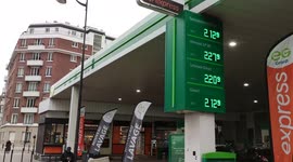 Prices at Paris pumps exceed 2 euros as costs surge globally