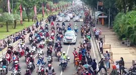 Jakarta residents line streets during MotoGP parade ahead of Grand Prix